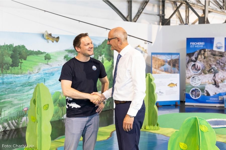 Zacharias Schähle (TFV) bedankt sich bei Herrn Landeshauptmann Mattle für seine Zeit und Wertschätzung.